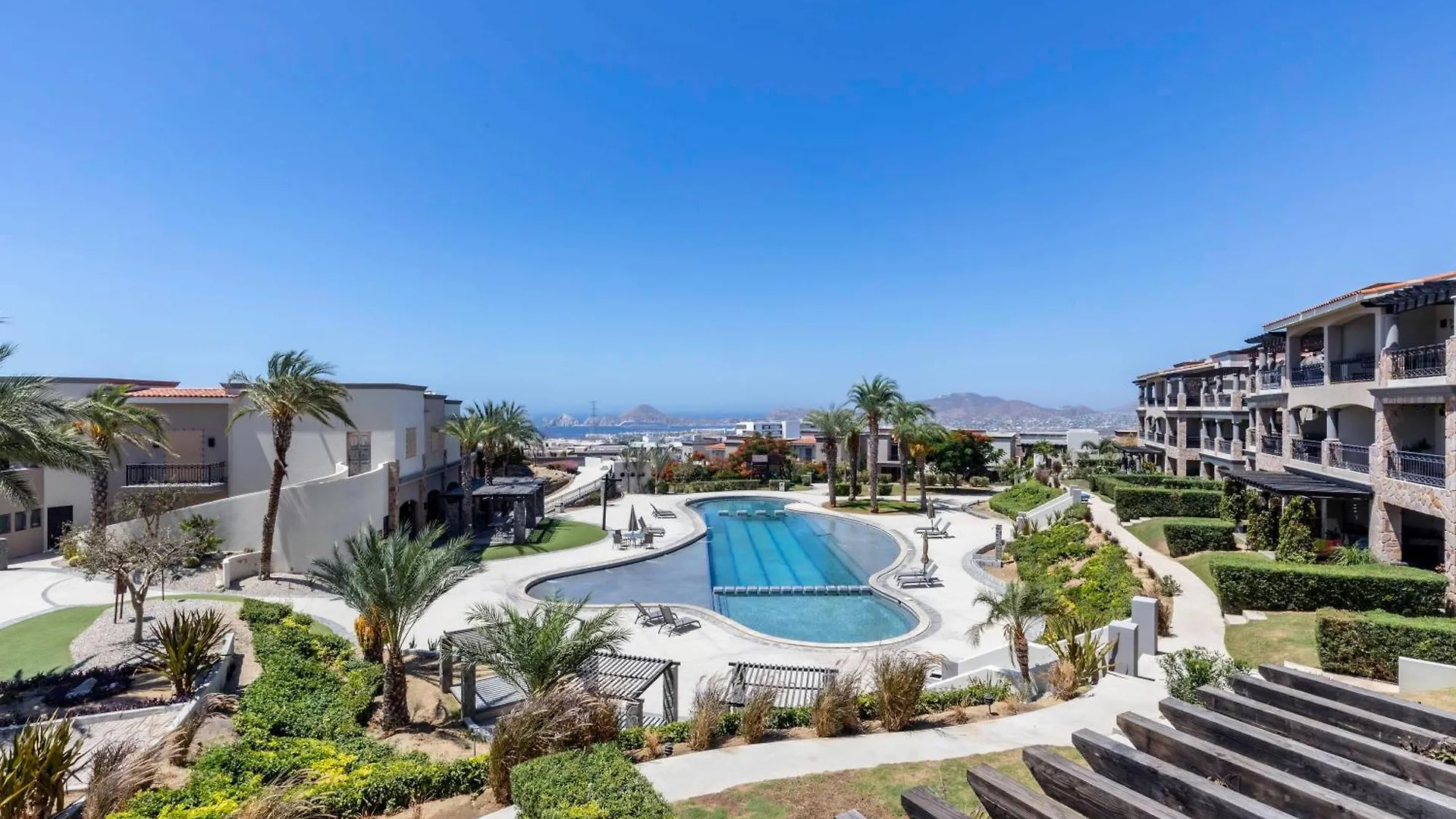 Exquisite 2 Bedroom Condo In Tezal Ocean Views & Amenities Кабо-Сан-Лукас Дом отдыха