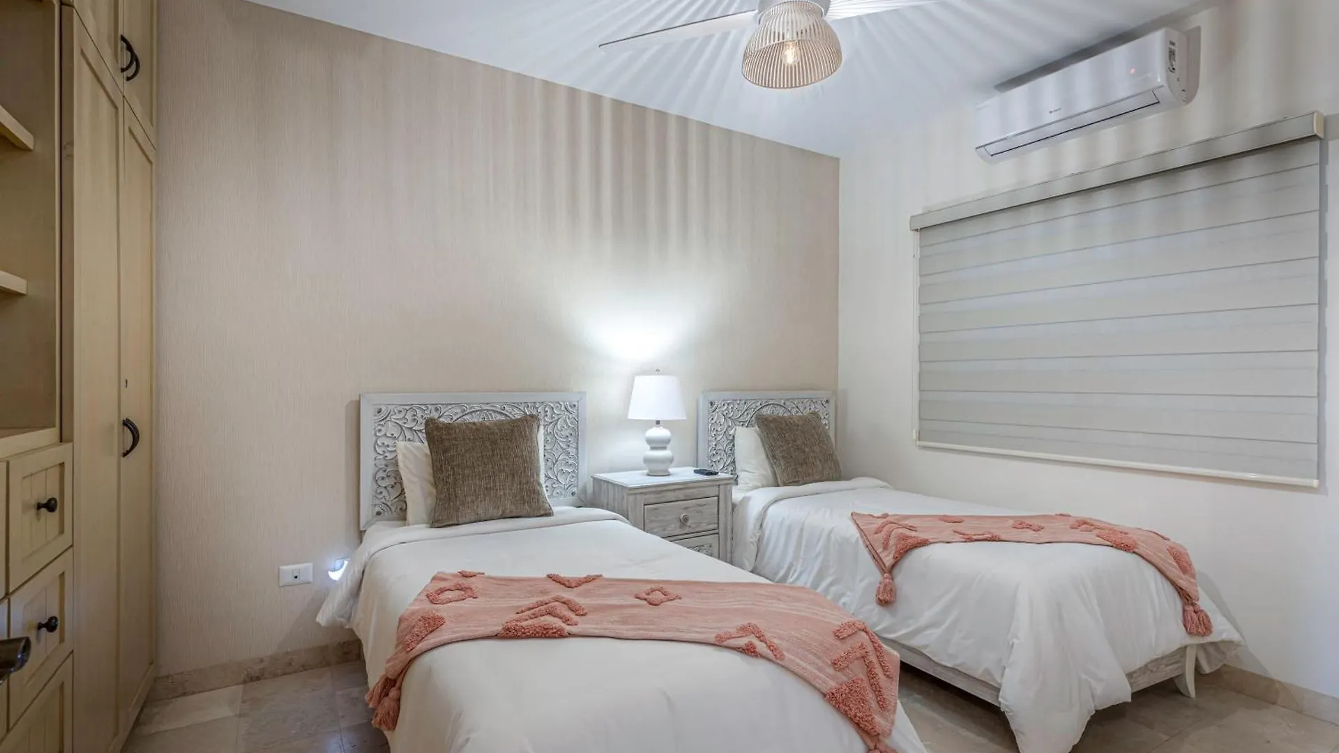 Exquisite 2 Bedroom Condo In Tezal Ocean Views & Amenities Кабо-Сан-Лукас 0*,  Мексика